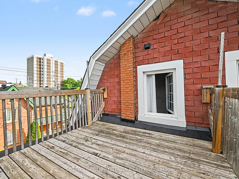 121 Cartier St #3 — Photo 22