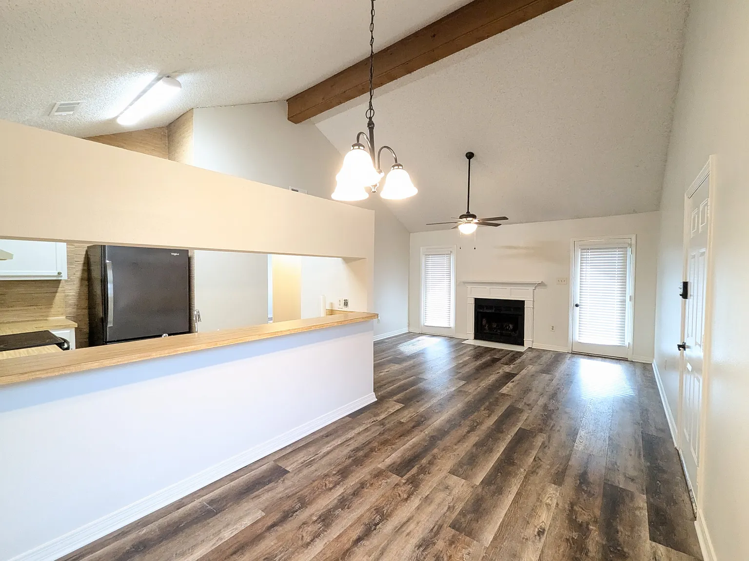 11011 Cal Rd — Photo 1
