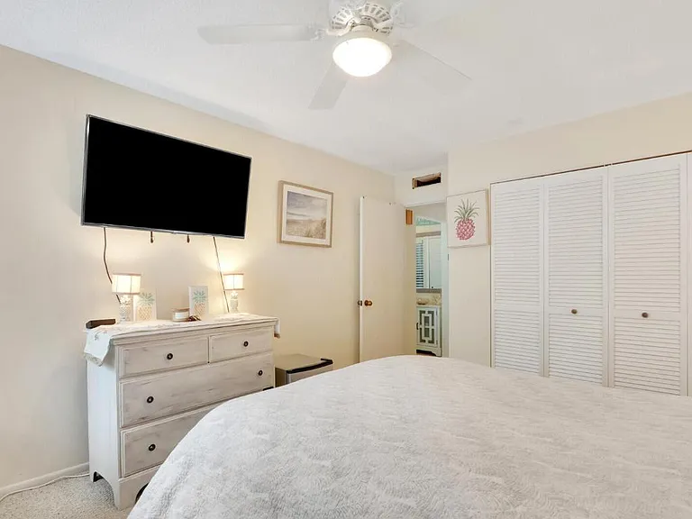 2051 NE Ocean Blvd #A12 — Photo 13
