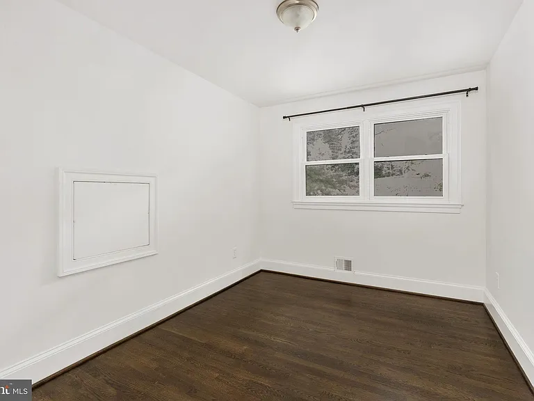 6901 Murray Ln — Photo 26