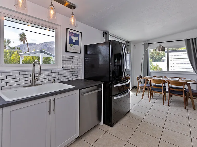 765 W Rosa Parks Rd — Photo 15