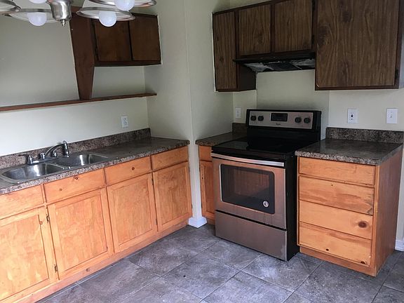 3rd image of 947 Westleaf St