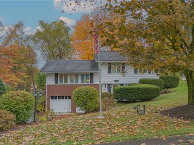 1006 Sandhurst Dr, Coraopolis, PA, 15108