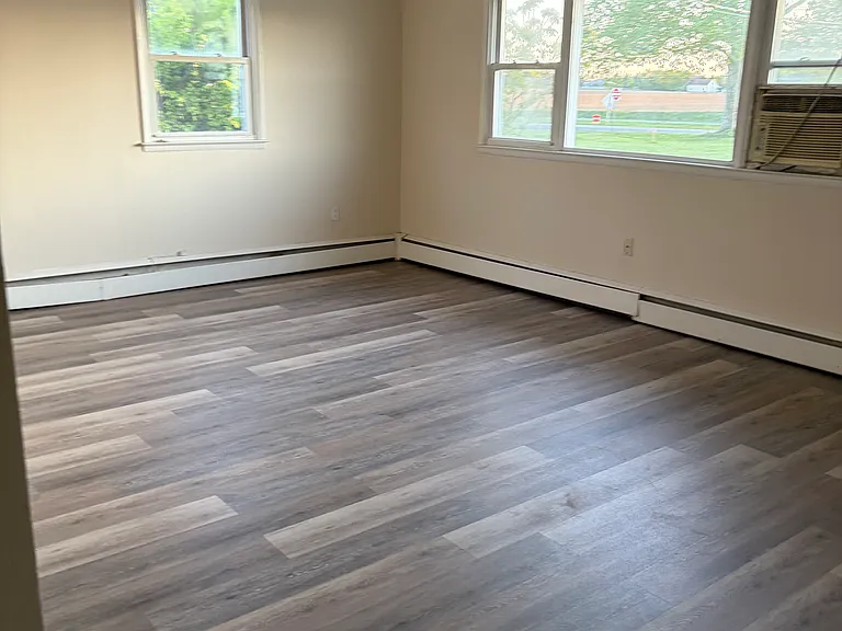 2516 N Dupont Pkwy — Photo 7
