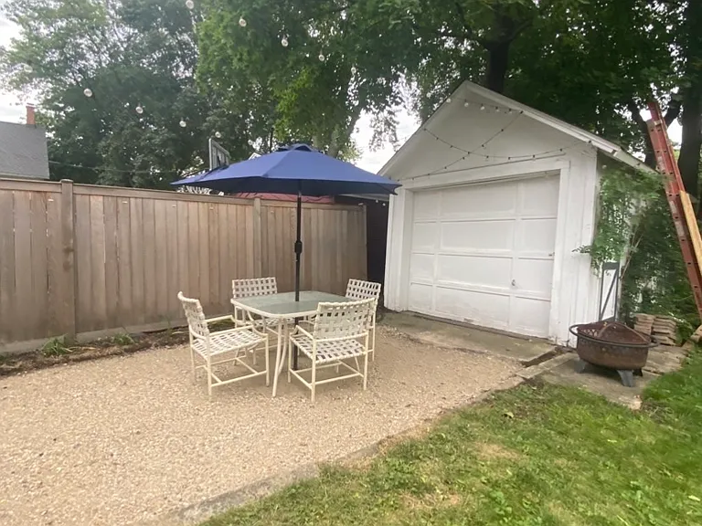 411 Washington St — Photo 12