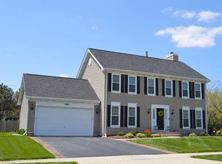 1900 Ridgefield Ave, Algonquin, IL 60102