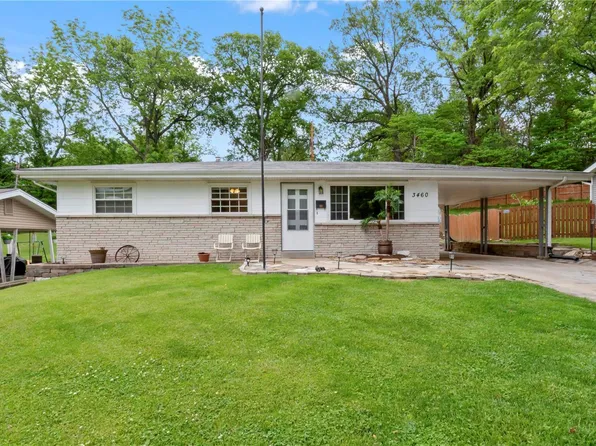 3460 Valleywood Dr, Saint Louis, MO 63114