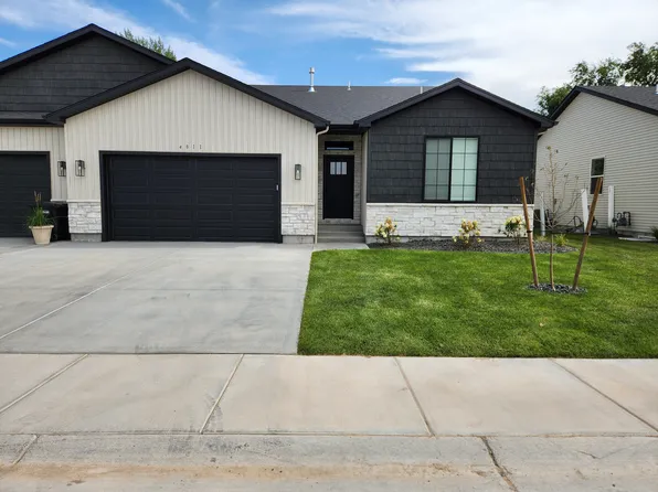 4811 Legacy Village Ln, Ammon, ID 83406