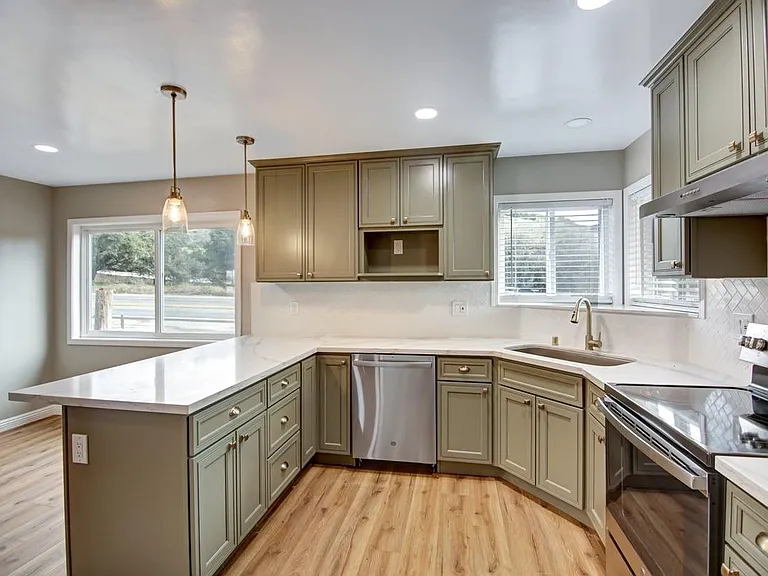 125 Hecker Pass Rd — Photo 9