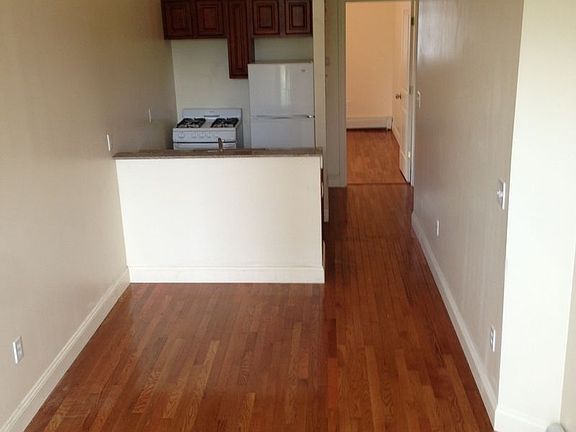 3rd image of 241 E 111th St #2A