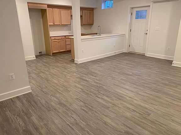 2nd image of 1060 S Edison St #B