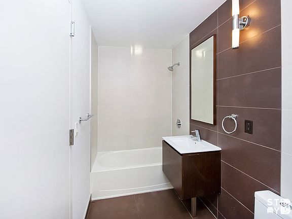 5th image of 333 Greene Ave #3AA