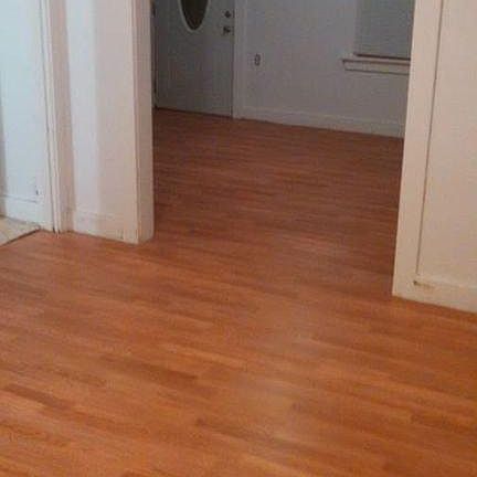 2nd image of 535 Bellaire Ave