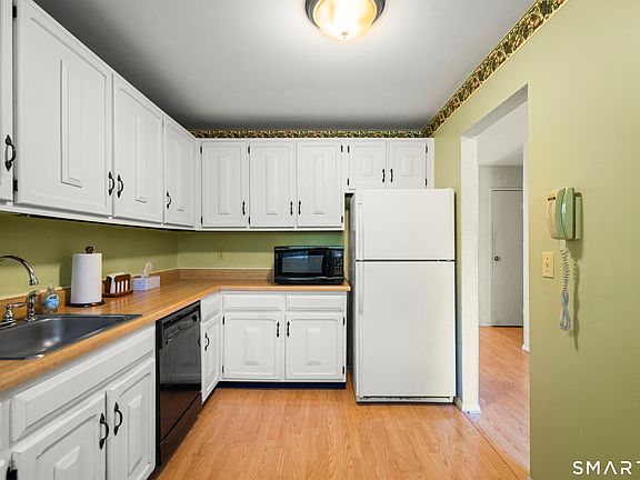 2nd image of 11 Georgetown Drive #E