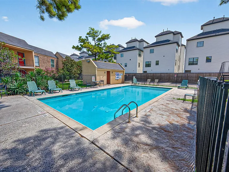 3303 W Greenridge Dr #8 — Photo 46