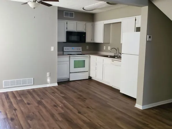 115 Cambridge Meadows Dr, Belton, MO 64012