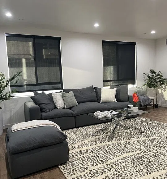 124 S Croft Ave #101 — Photo 3