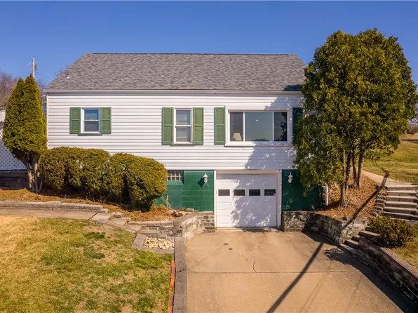 3107 Southern Dr, South Park, PA 15129