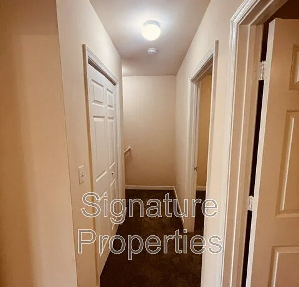 555 Fairfax Ave #G — Photo 11