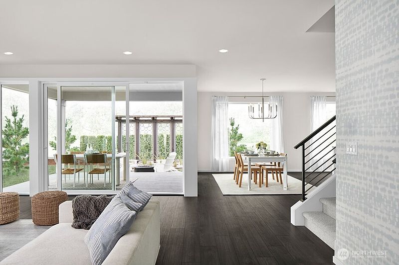 4th image of 20532 165th Street E