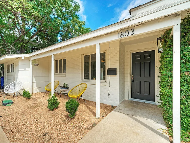 1803 Pearl St — Photo 30