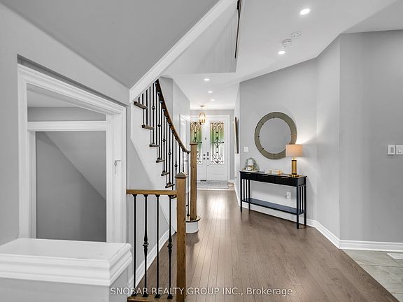 5th image of 6 Fulmer Rd