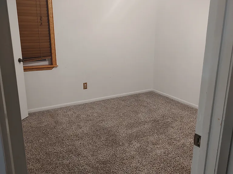 1001 Traci Dr — Photo 9