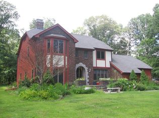 945 Arbutus St, Middletown, CT 06457