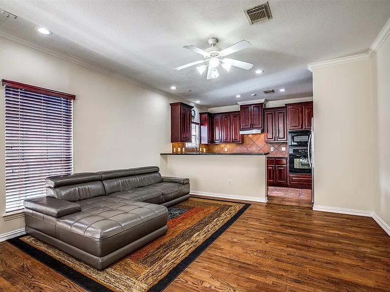 5935 Turtle Beach Ln — Photo 3