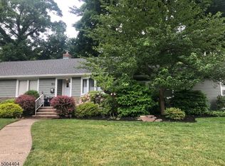 30 Pearl Brook Dr, Clifton, NJ 07013
