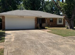 1702 High Meadows Dr, Norman, OK 73071