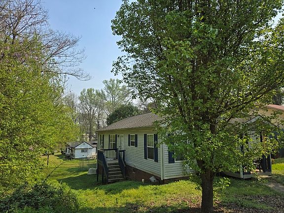 2nd image of 202 Joe Louis St