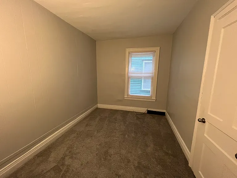 576 Potomac Ave #3 — Photo 10