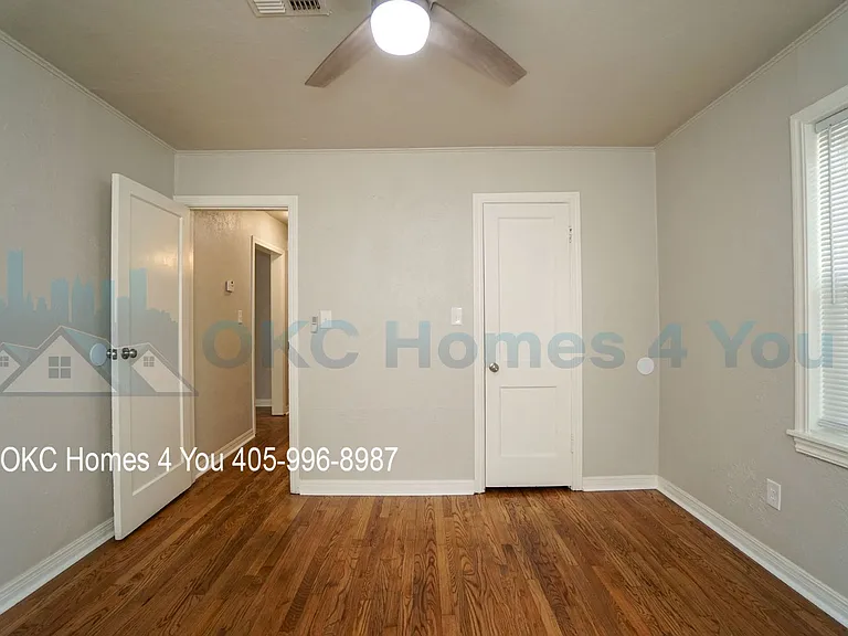 3733 NW 15th St — Photo 14