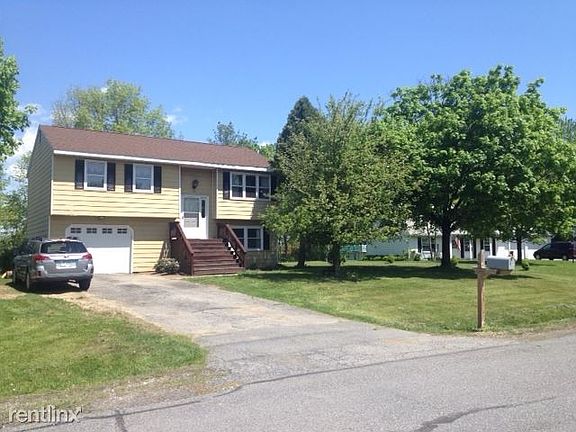 2nd image of 38 Cedarwood Dr