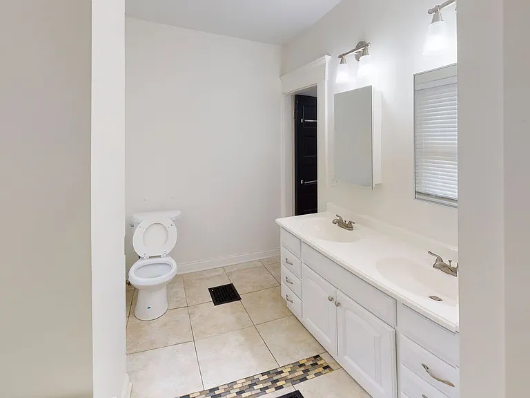 74 Euclid Ave — Photo 12