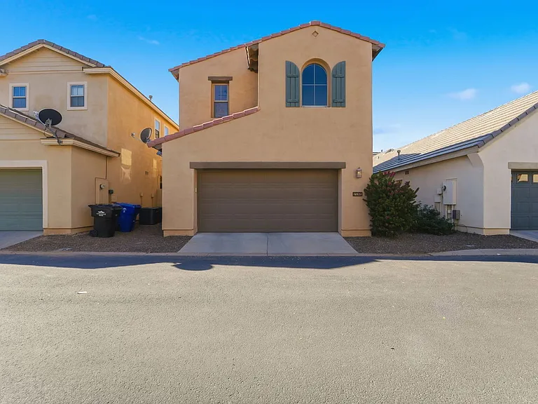 15391 W Dreyfus St — Photo 60