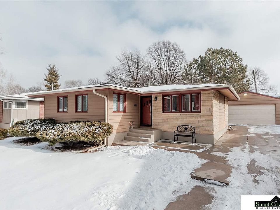 1st image of 1108 W Avon Ln