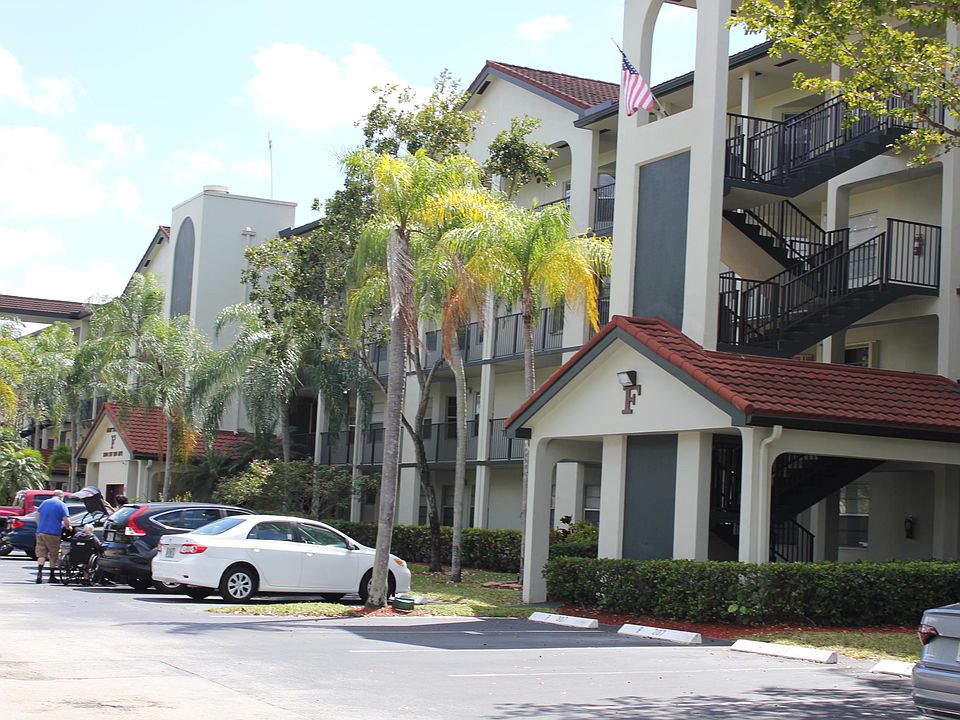1st image of 1300 SW 130th Ave APT 109F