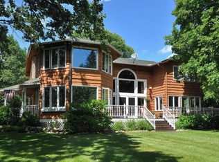 6089 Game Farm Rd E, Mound, MN 55364