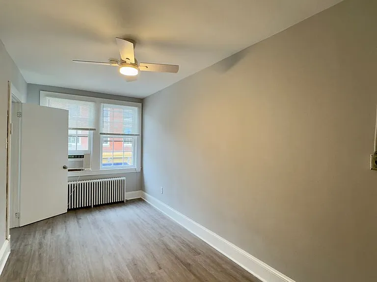 45 Maryland Ave — Photo 14