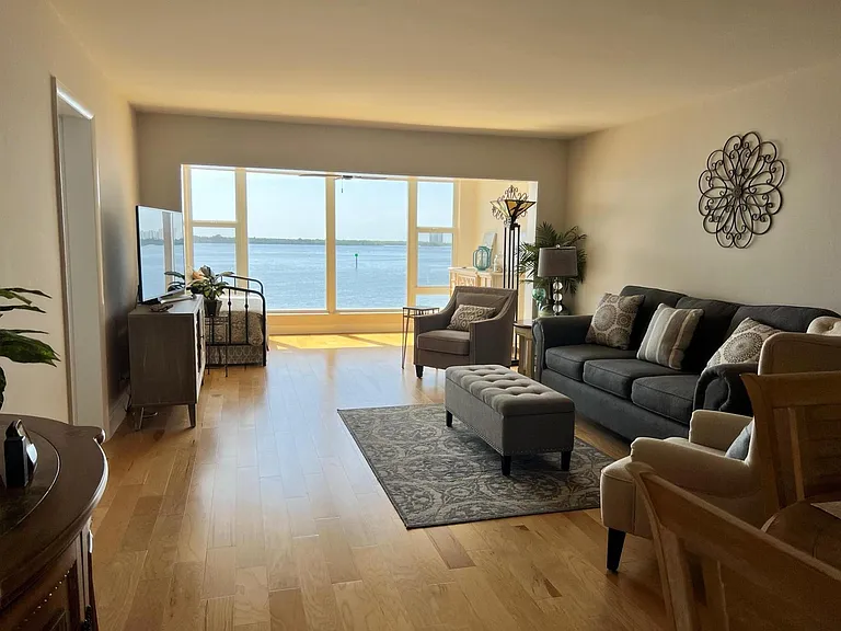 52 Yacht Club Dr #308 — Photo 7