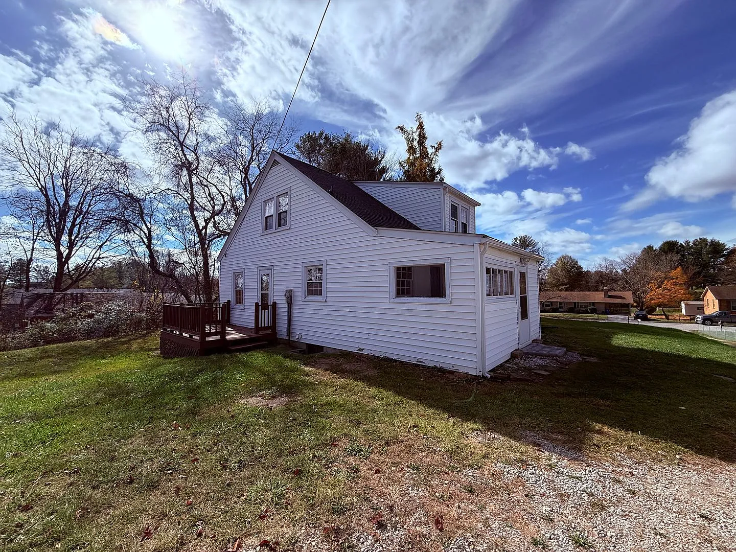4 Bedroom, 1 Bath House — Photo 1