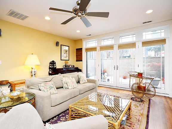 4th image of 3647 N. Damen #G