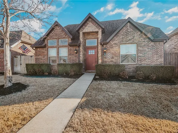 3301 Stonepoint Ave, Bentonville, AR 72713
