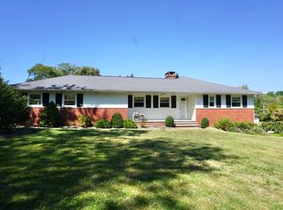 12321 Norton Dr, Chardon, OH 44026