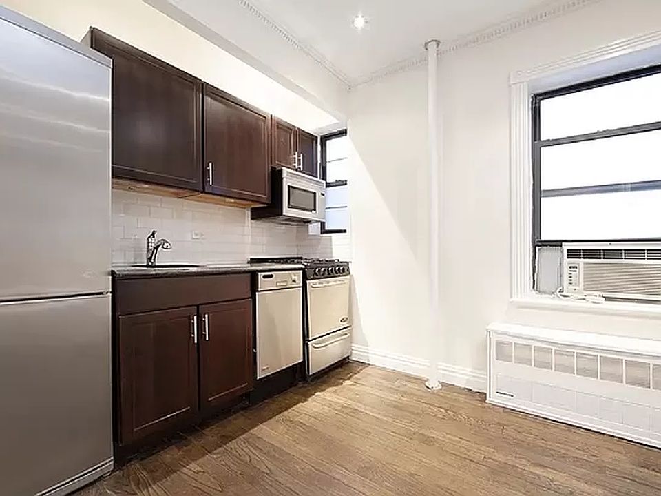 1st image of 535 Hudson St APT 3C