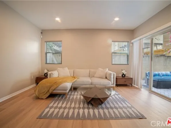 14554 Kittridge St, Van Nuys, CA 91405