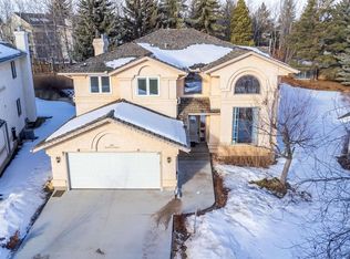 316 Burton Rd NW, Edmonton, AB T6R2G7