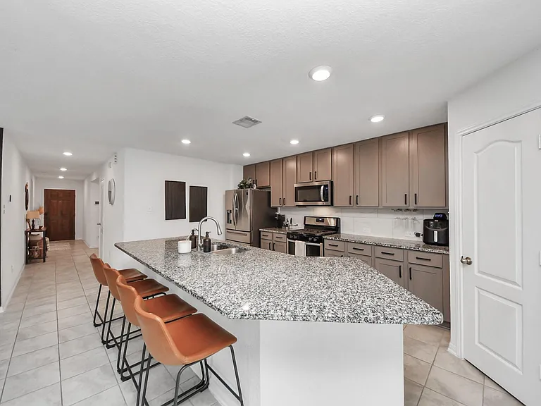 1509 Portola Dr — Photo 19
